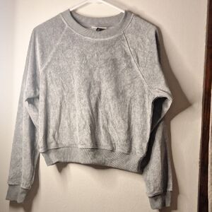 Universal Thread Gray Boxy Long Sleeve Sweatshirt